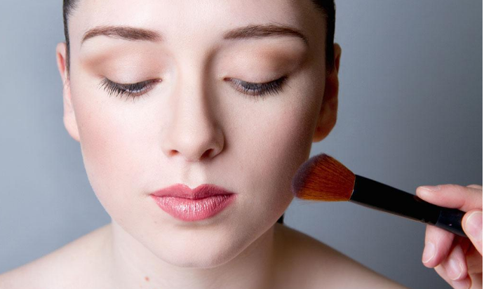 适合上班族的美妆技巧你知道几个？